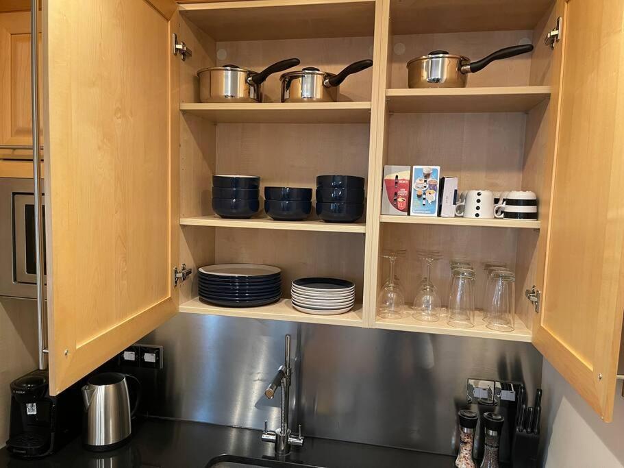 Apartment Luxurious Serviced Apt Next To The City Of And Tower Bridge