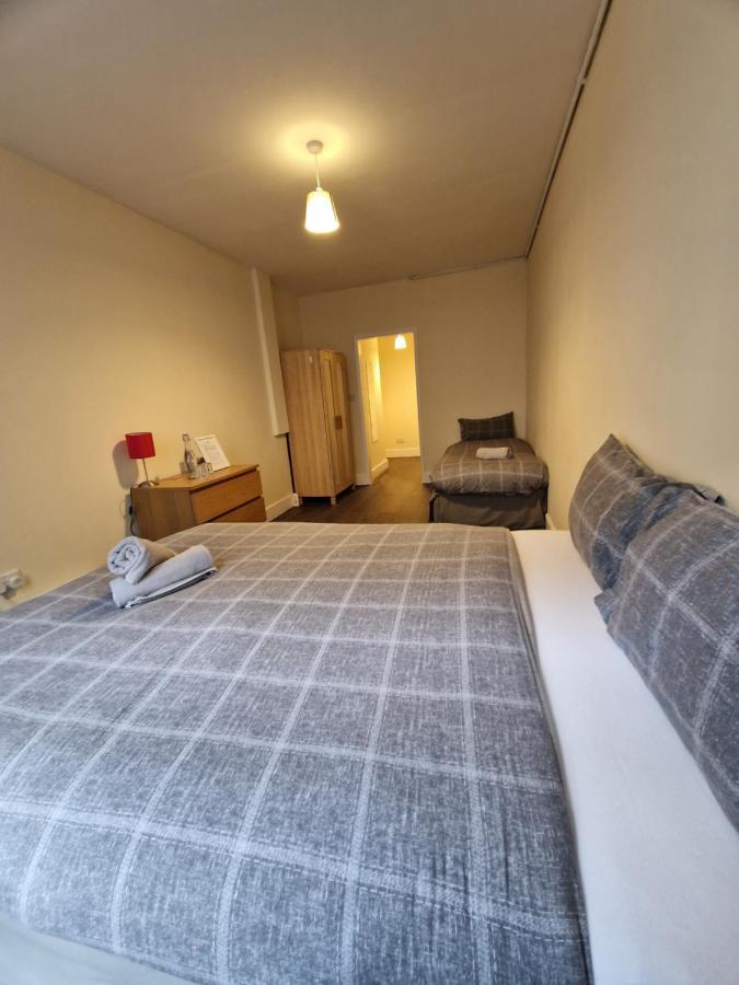 Affordable In Shared Flat, Bridge Homestay London