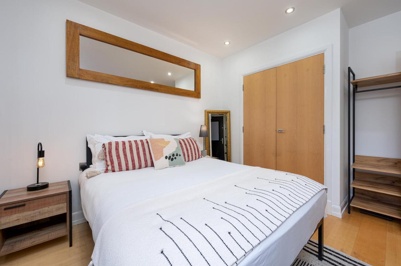 D8 - Canal View Apartamento *