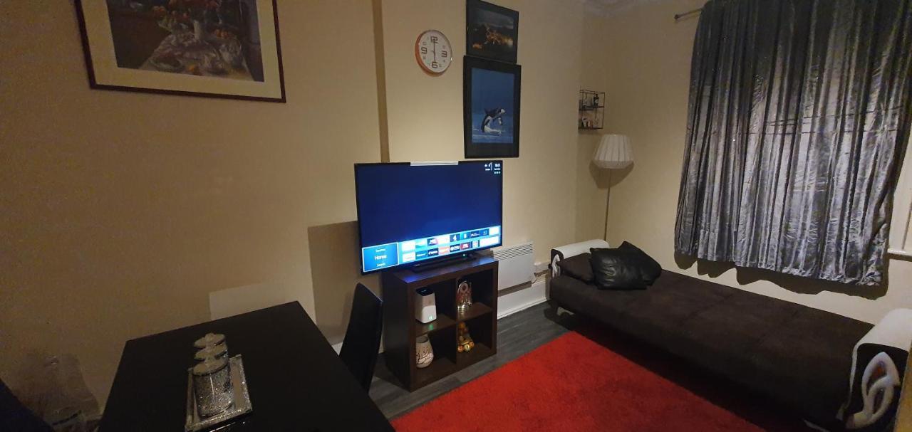 2 Bedroom Flat In Lewisham Sleep 8 Guest Londres
