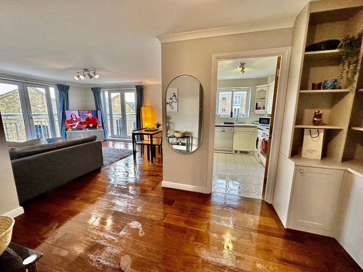 O2 Arena Luxury Flat Sleeps 6 With Parking Apartamento