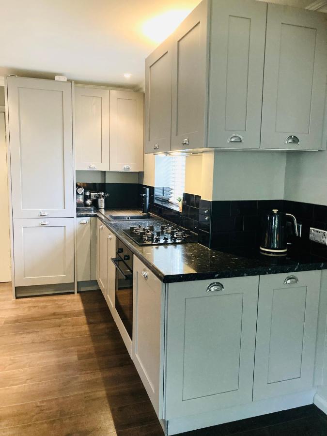 Apartment Stunning 1 Bed Garden London