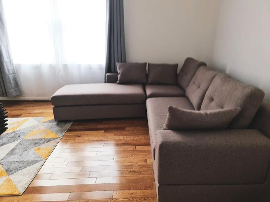 The Navarone Blue Orchid Flat Apartment