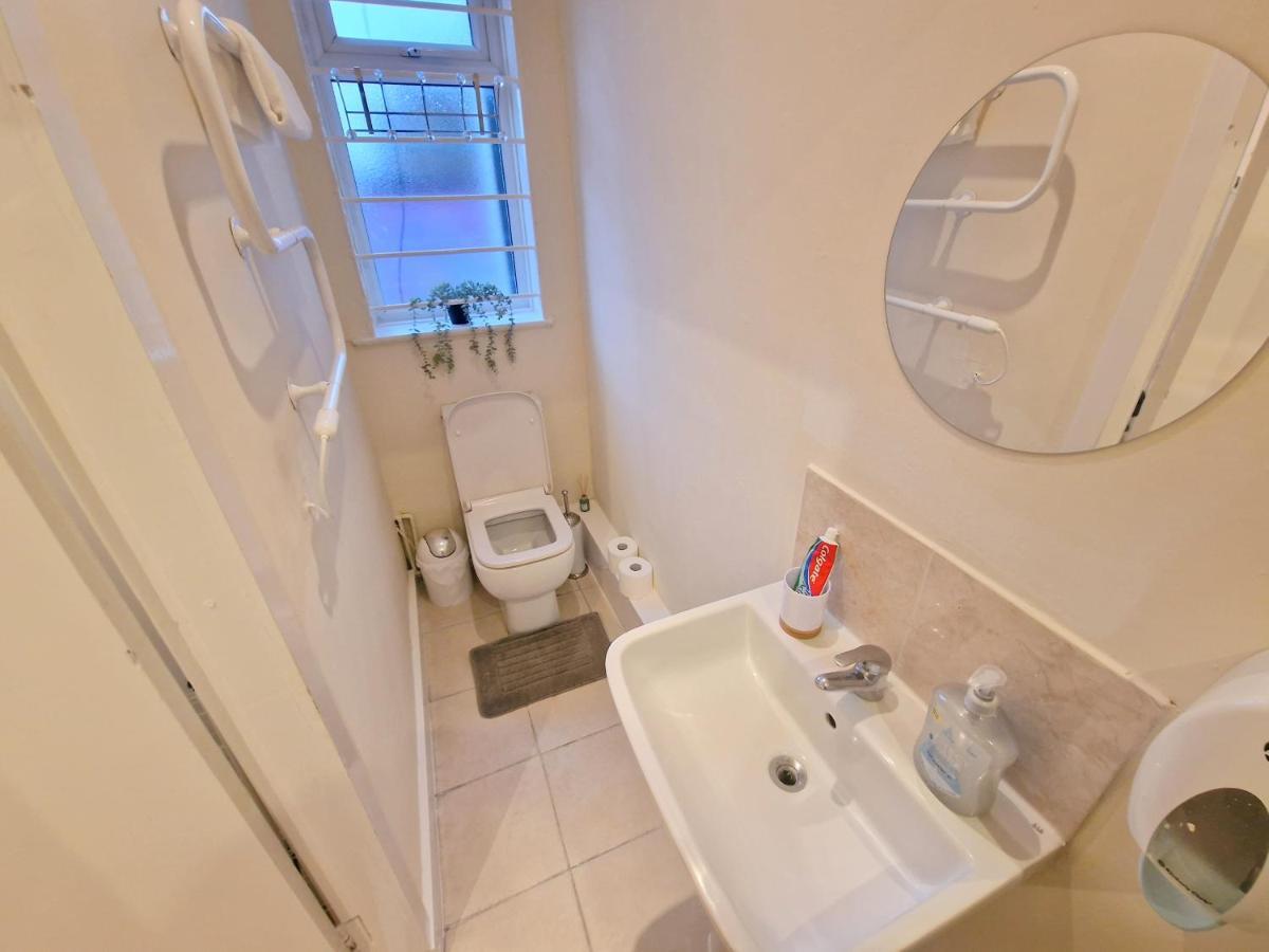Apartamento Super Studio With Two Bedrooms - Five Minutes From The Station!
