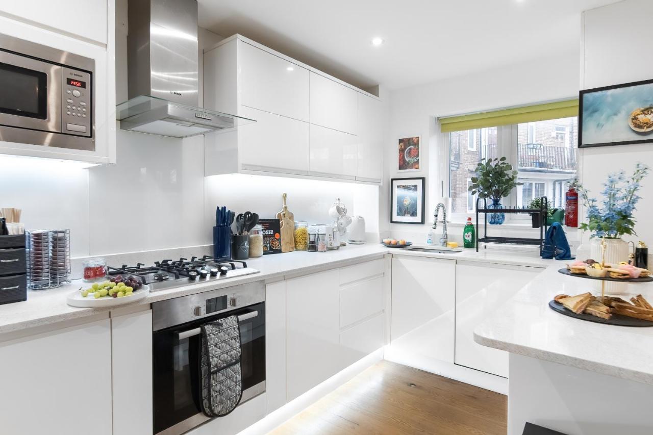 Chic 3 Bed Near Bridge With Balcony Apartment London