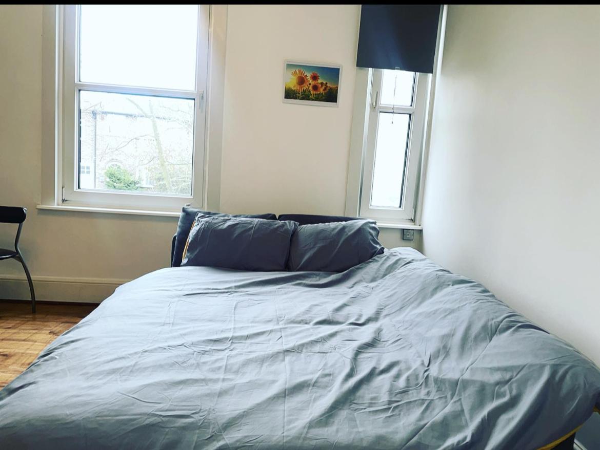 Luxury 1-bed With Stunning Views Perfect For Short In * Londres