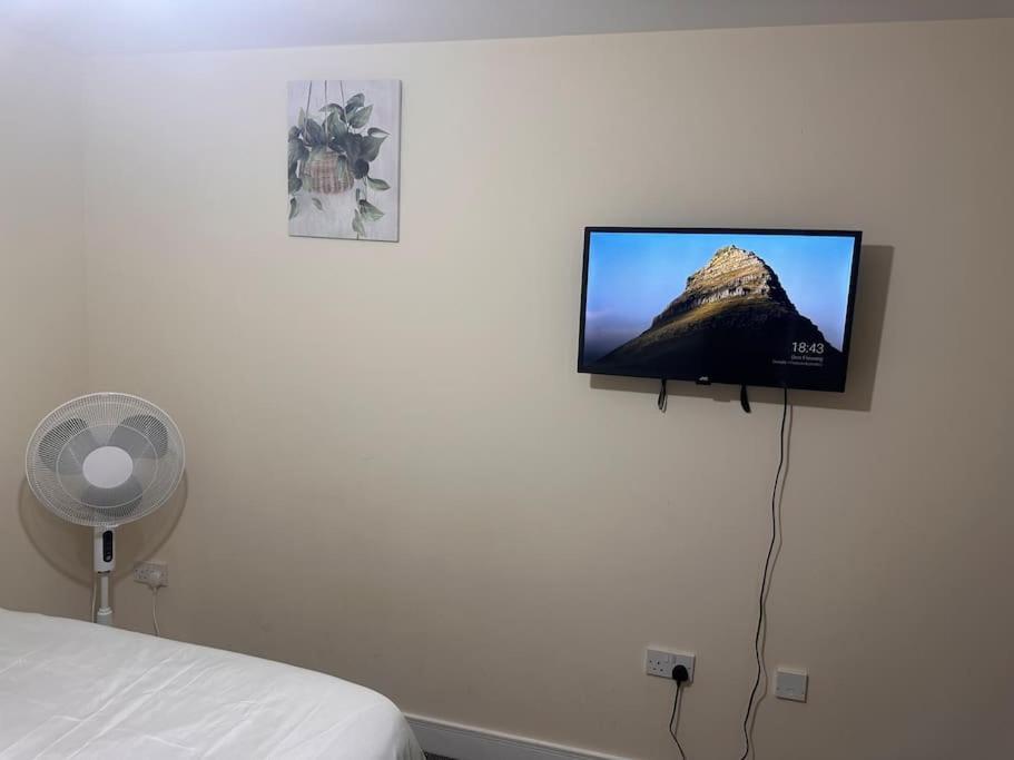 Justalf Facilities-spacious 2-bed In Thamesmead, Greenwich Londres