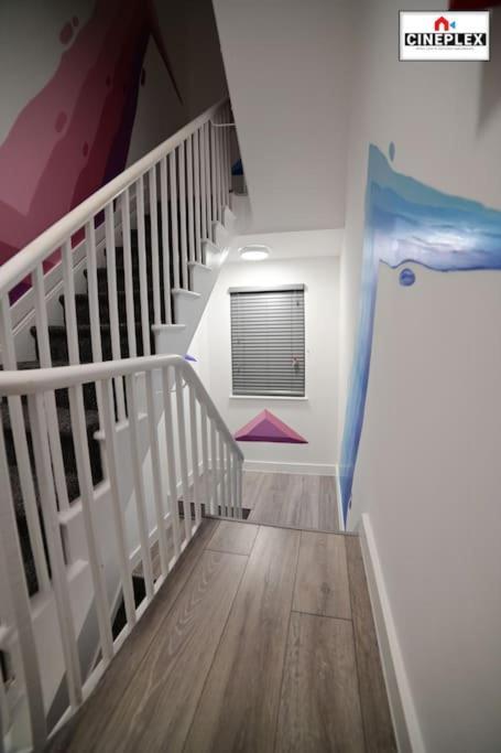 Business Leisure Professional Flat B Unit 2 Lewisham Wifi Netflix By Cineplex Short Lets & Serviced Appartement *