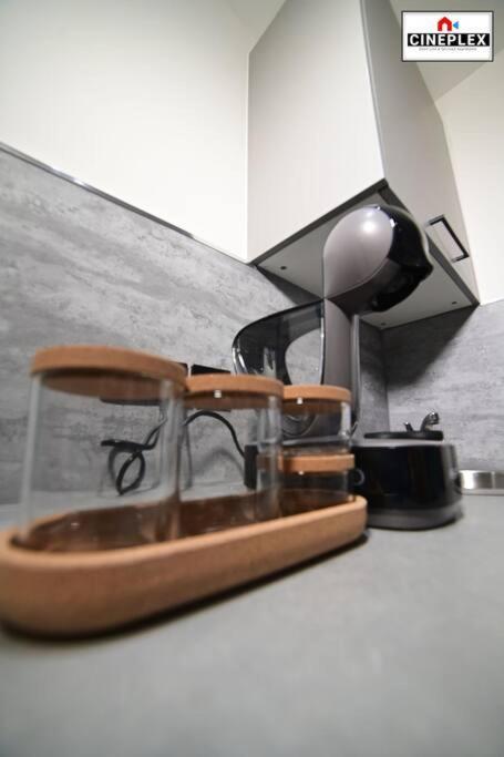 Business Leisure Professional Flat B Unit 2 Lewisham Wifi Netflix By Cineplex Short Lets & Serviced Appartement *