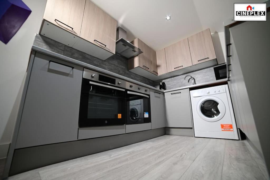 Business Leisure Professional Flat B Unit 2 Lewisham Wifi Netflix By Cineplex Short Lets & Serviced Appartement