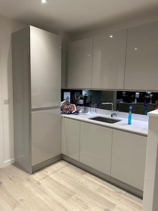 Amazing 3bedroom Flat *