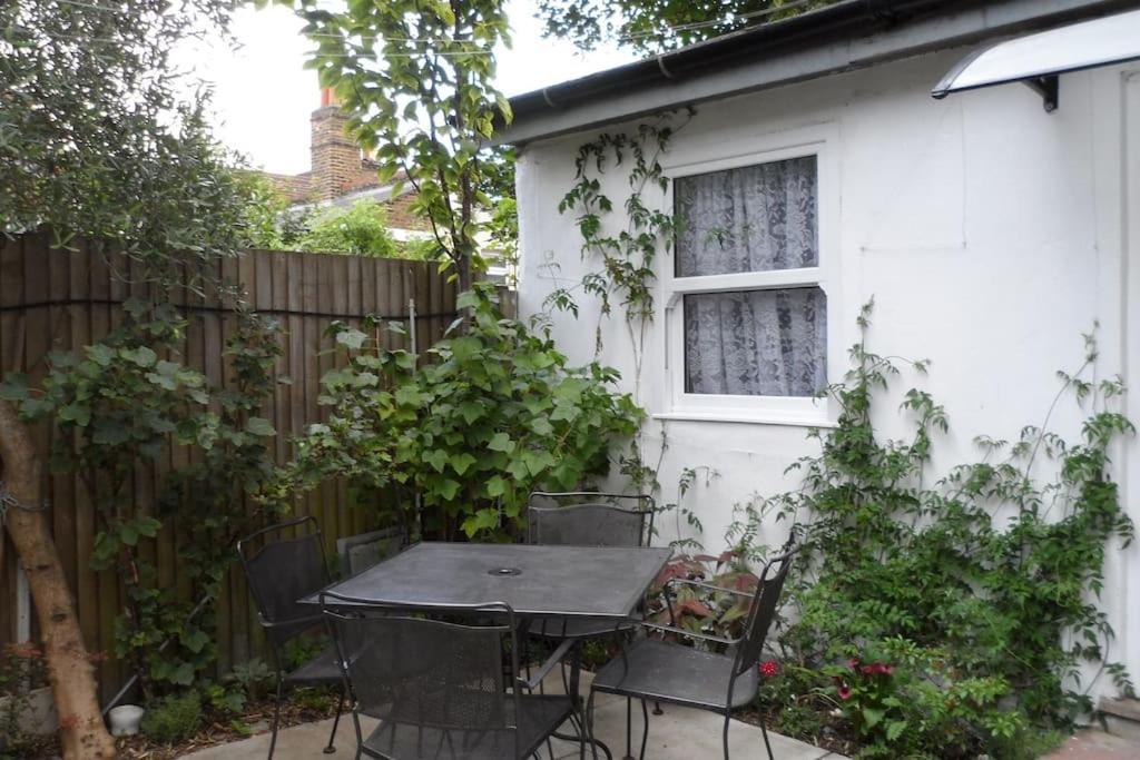 Bubblesbnb, 1 Bedroom Flat * Londres