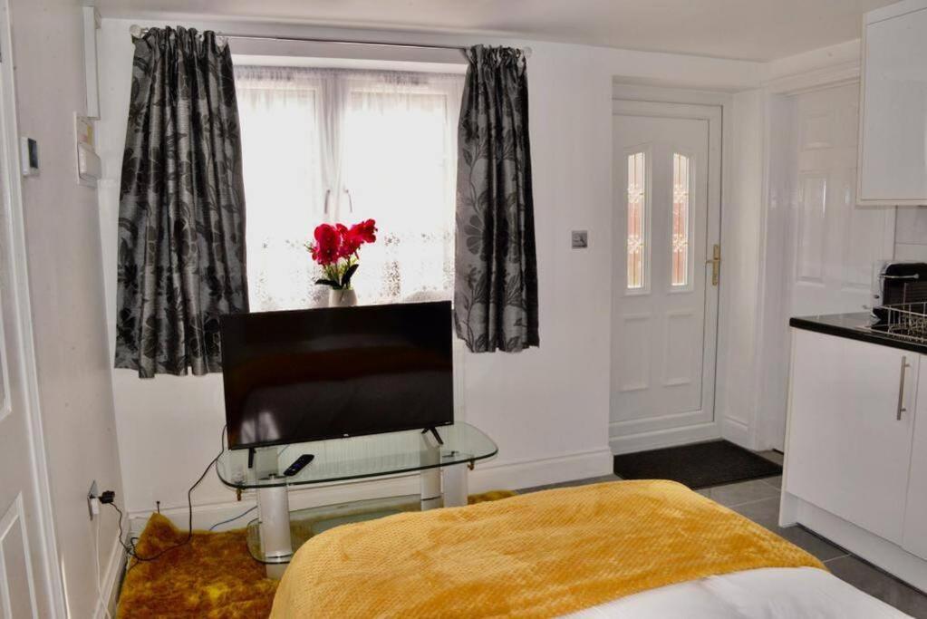 The White House Retreat Apartment London