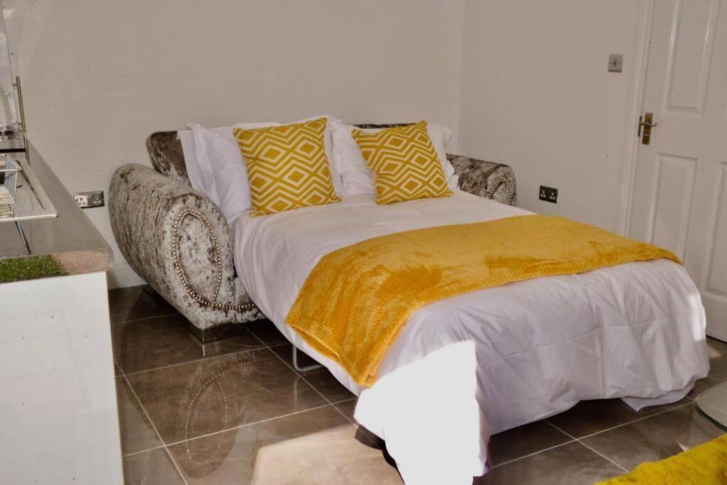 Apartment The White House Retreat London