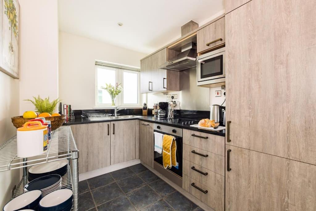 Wild Roses Serviced - Tower Bridge Appartement