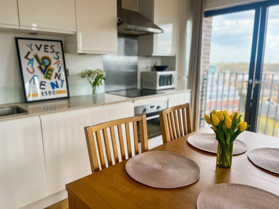 Modern 2 Bed Flat With Gym Appartement Londres