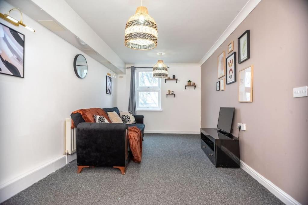 Spacious 1 Bed- Nunhead/peckham-sleeps 4 * London
