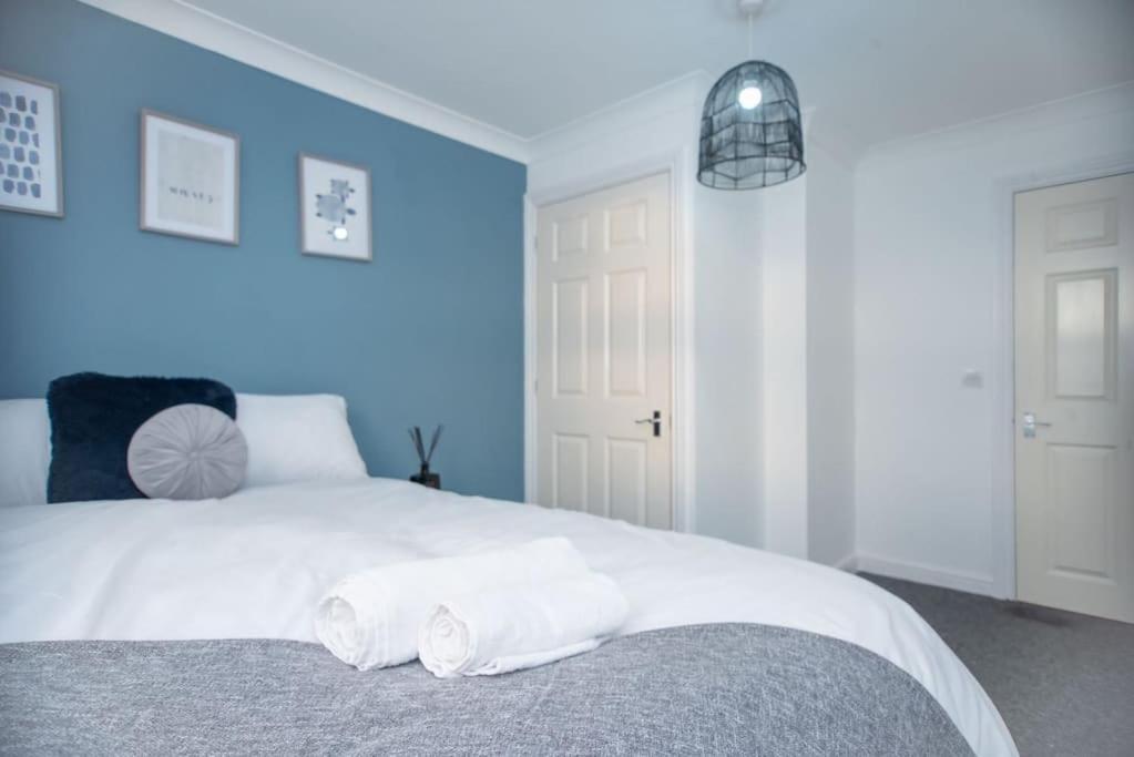 Spacious 1 Bed- Nunhead/peckham-sleeps 4 Apartment London