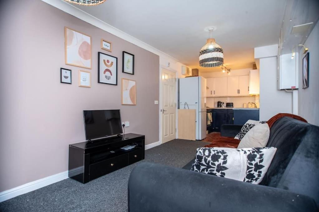 Spacious 1 Bed- Nunhead/peckham-sleeps 4