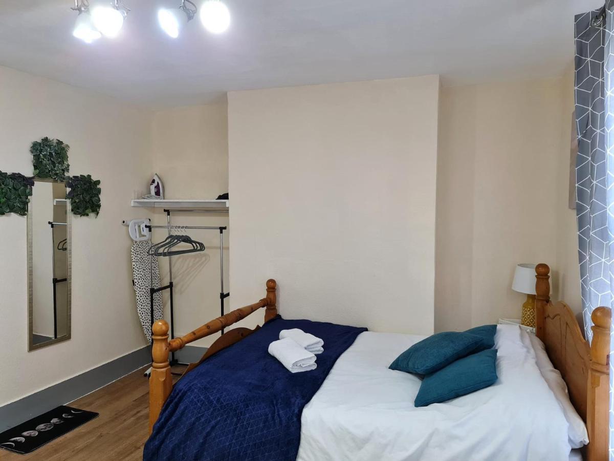 Lovely Private Near Central Apartamento