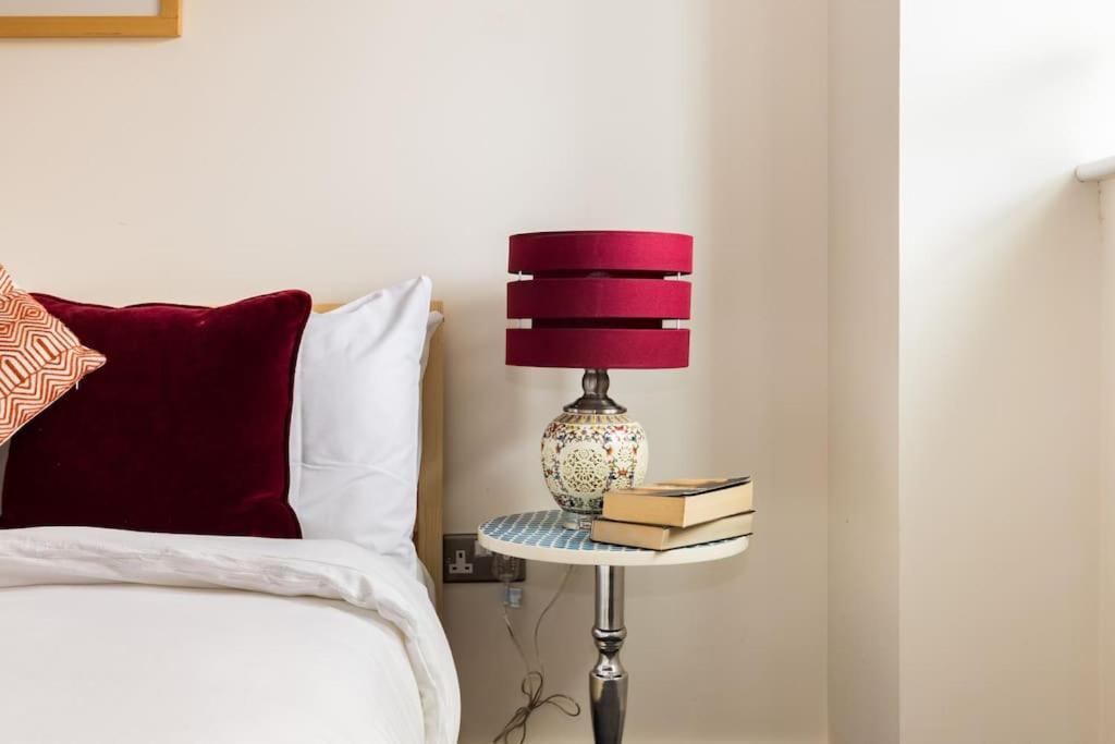 Wild Roses Serviced - Tower Bridge Appartement