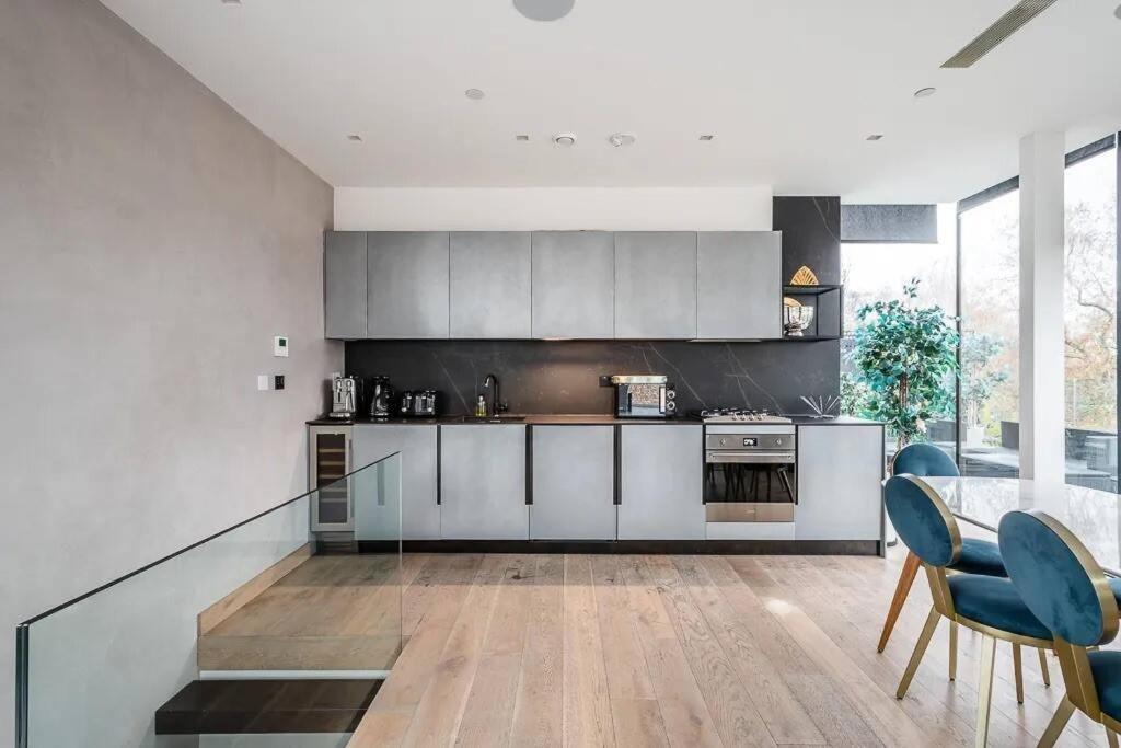 3 Bed Luxury Penthouse Hoxton Square With Terrace Appartement