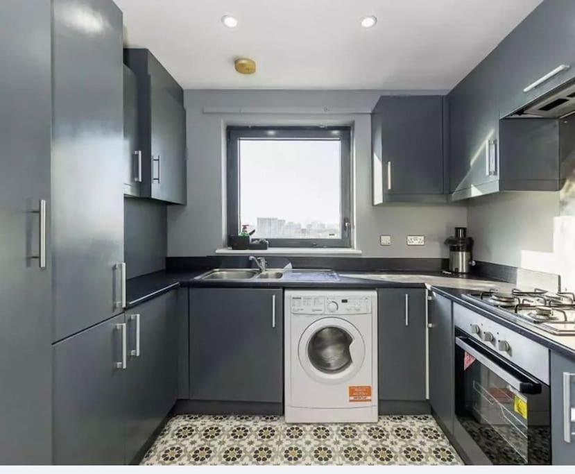 Luxury Canary Wharf Two Bedroom *rare * Apartamento Londres