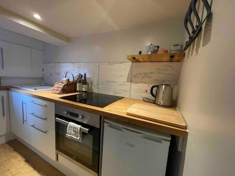 Cute Basement Studio Londres