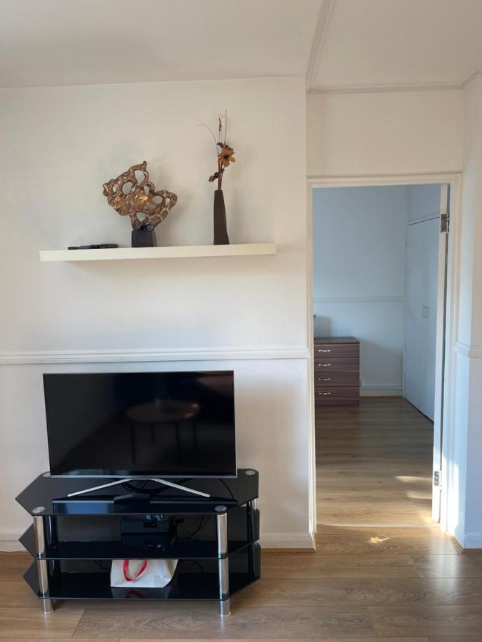 Sootheus - Cosy Surrey Quays *