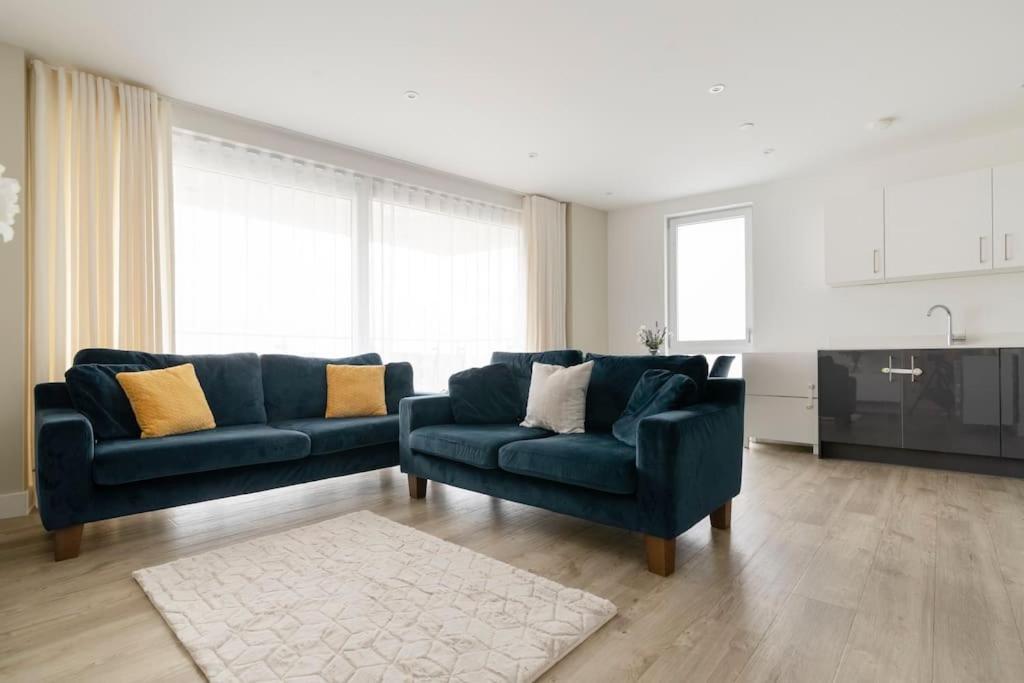 Lovely En-suite Flat With Balcony And Parking. Apartment