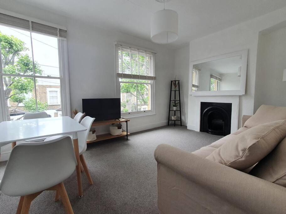 Beautiful Flat In Bow Apartment London