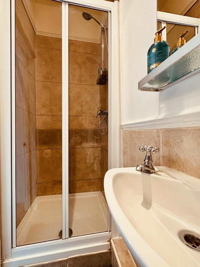 Riverside Flat In Southwark Apartment