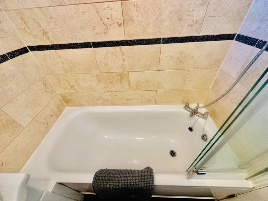 3 Bed Sky Se15 Peckham * Londres