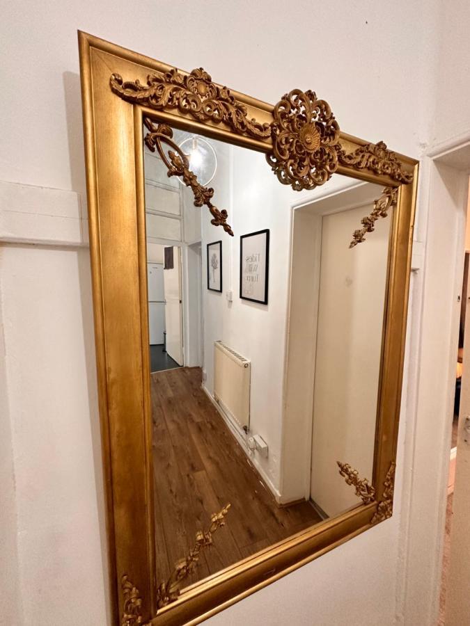 2 Amazing Double In Whitechapel Londres