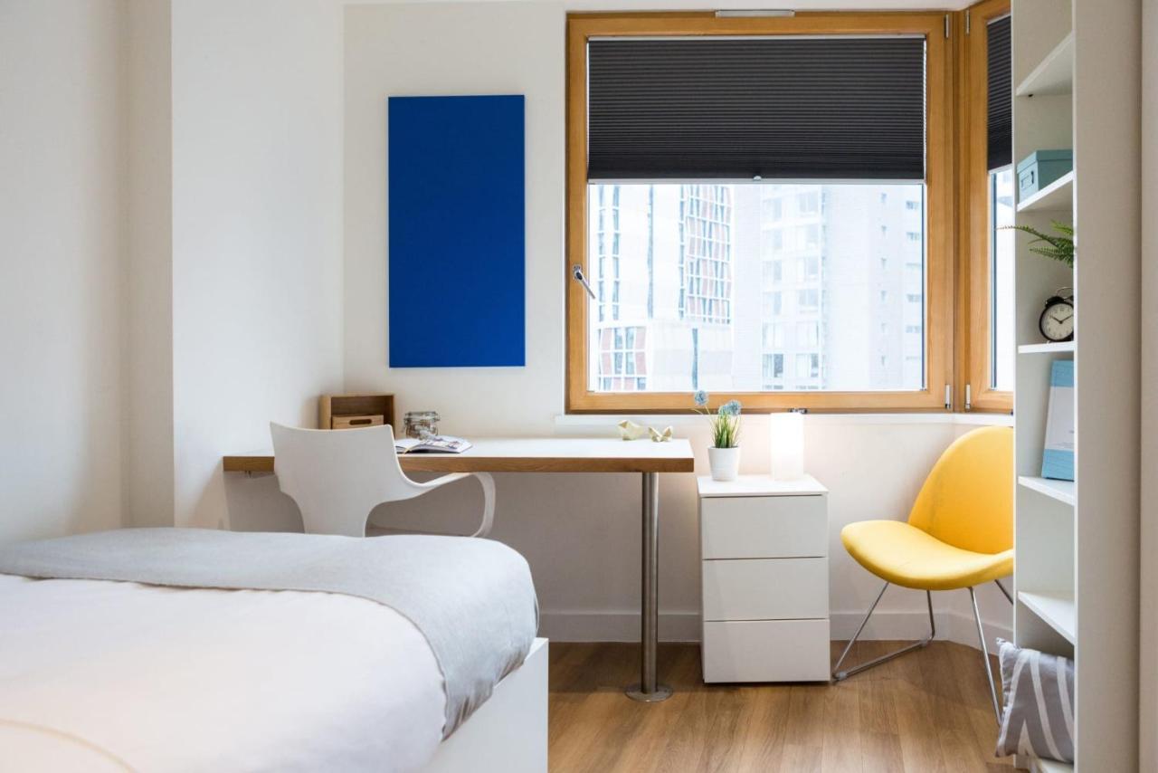 Cosy And At Chapter Aldgate In Apartment *