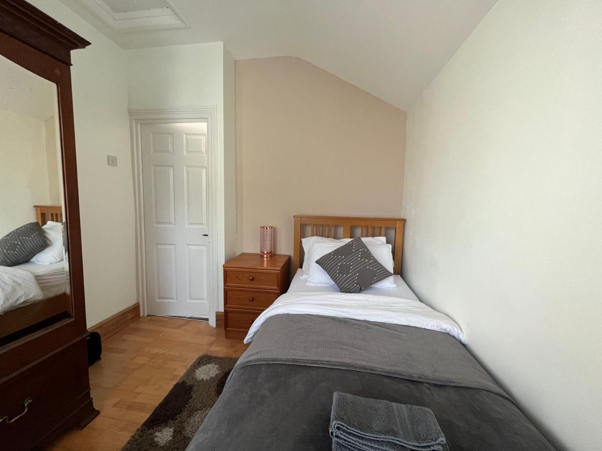 Entire Luxury 4 Bedroom Victorian House With 2 En-suite - Forest Hill, Appartement Londres