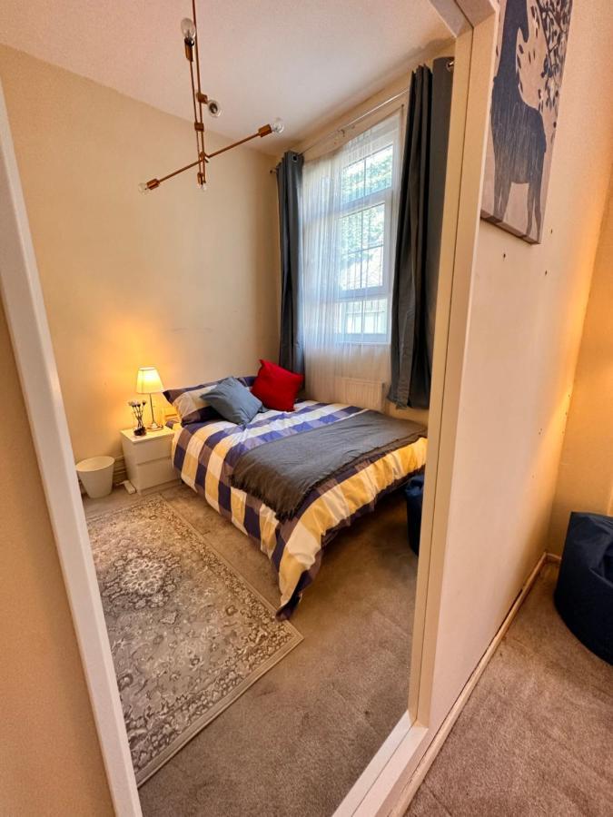 2 Amazing Double In Whitechapel Londres