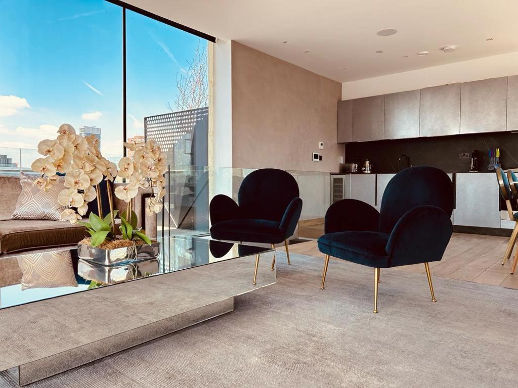 3 Bed Luxury Penthouse Hoxton Square With Terrace * Londen