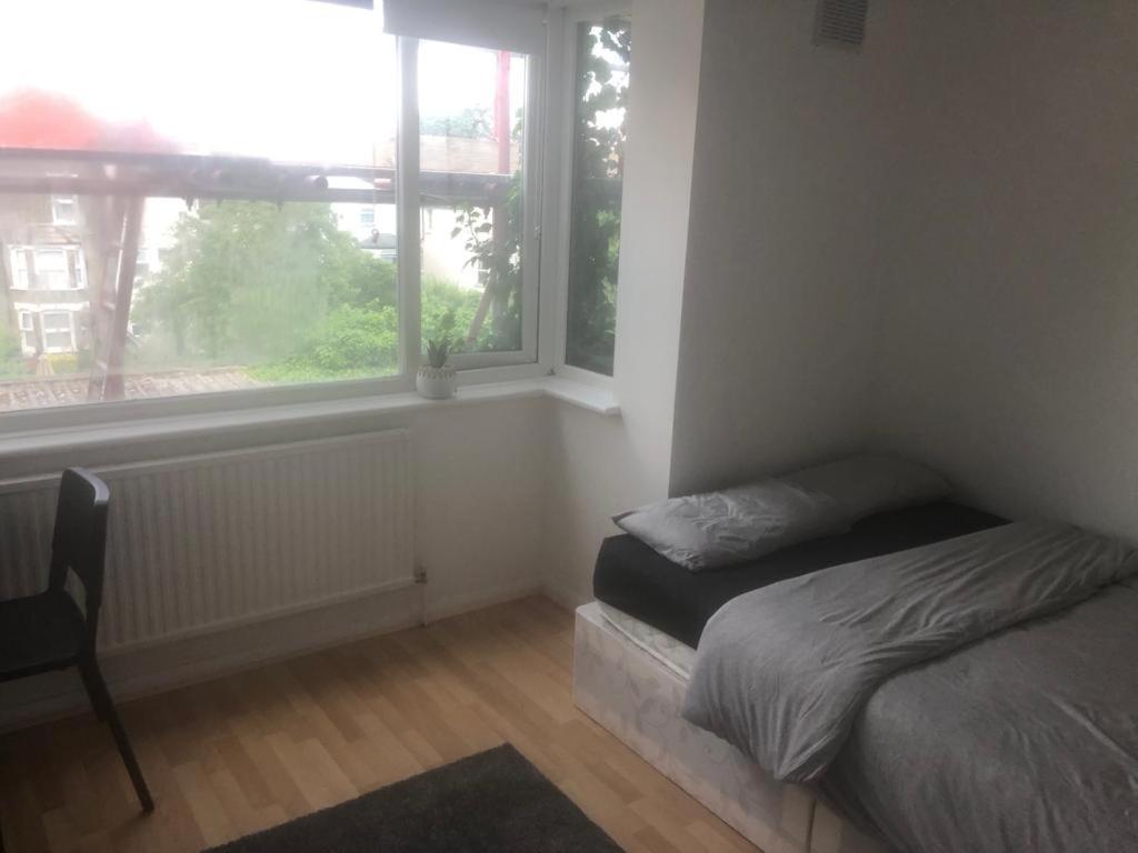 Apartment Dalrymple London