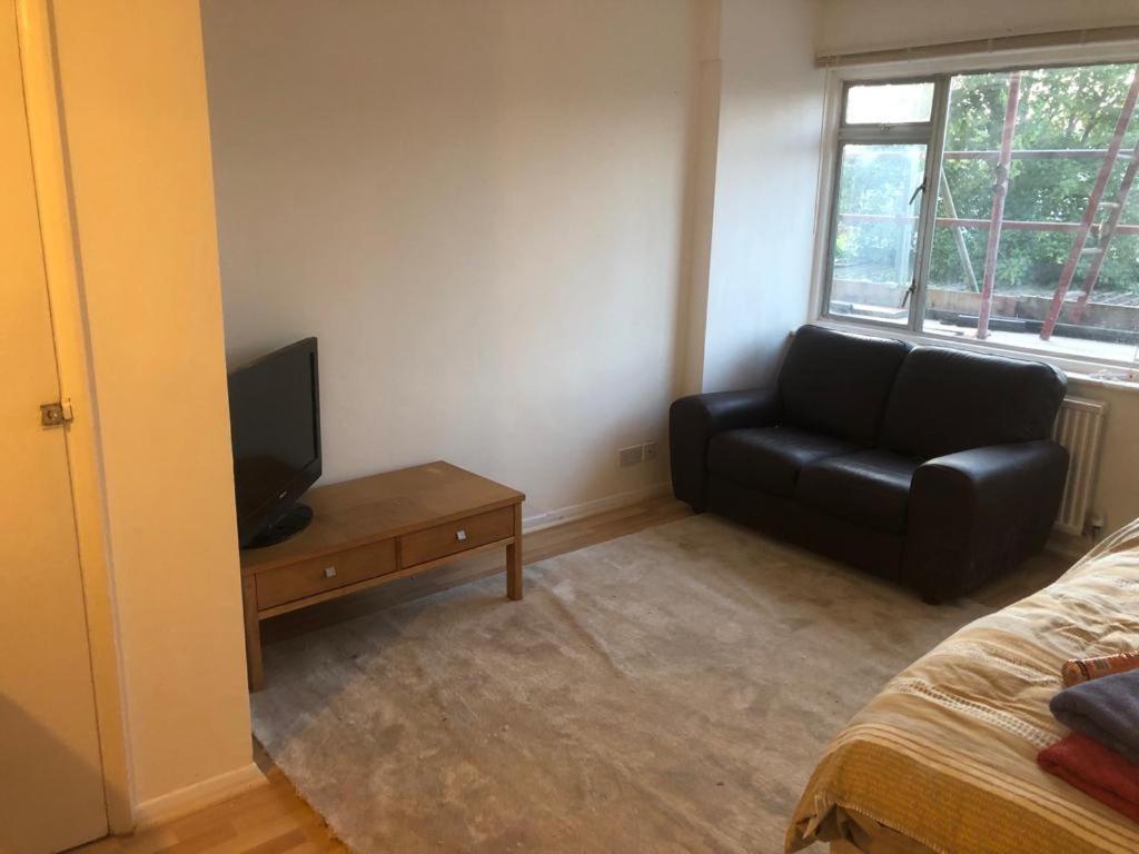 Dalrymple Apartment