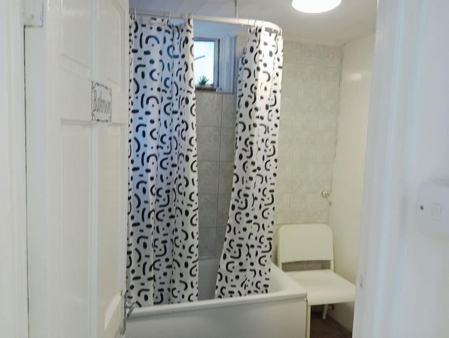 Cosy Flat In Whitechapel, Londres