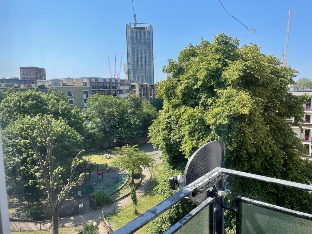 2 Bedrooms 2 Stations Londres