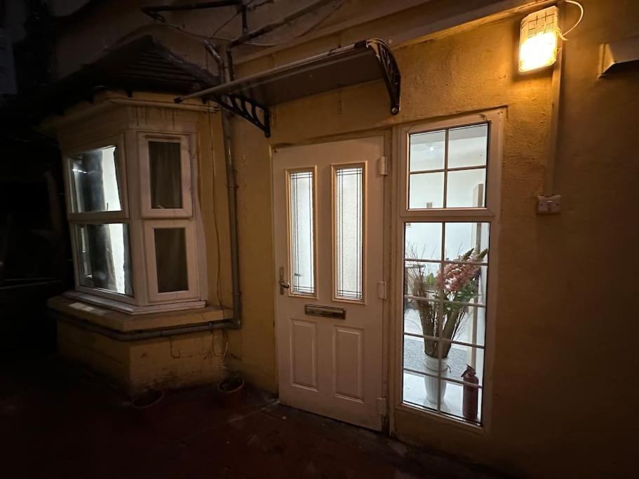 Apartamento Super Spacious, Grnd Floor Flat *