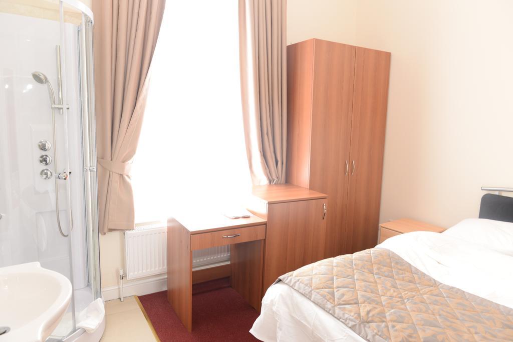 Global Hotel