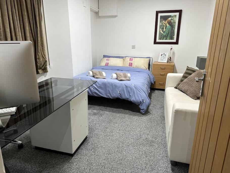 Super Spacious, Grnd Floor Flat Apartamento *