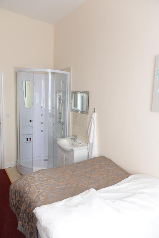 Global Hotel 3*