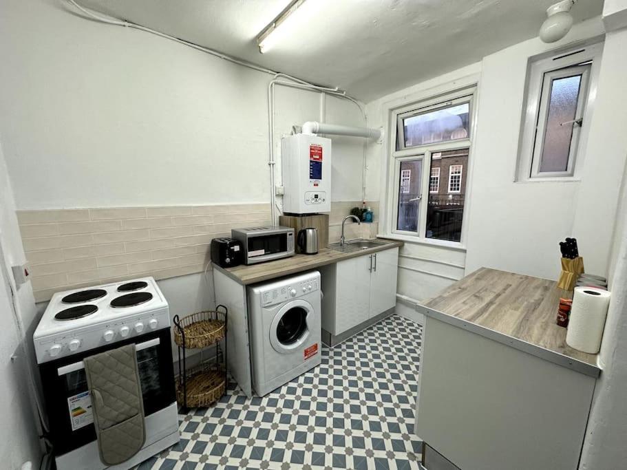 Appartement Spectacular 2 Bedroom On Tower Bridge