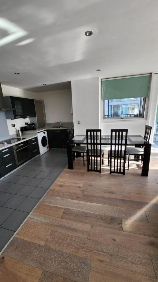 Luxury 2 Bed Excel London