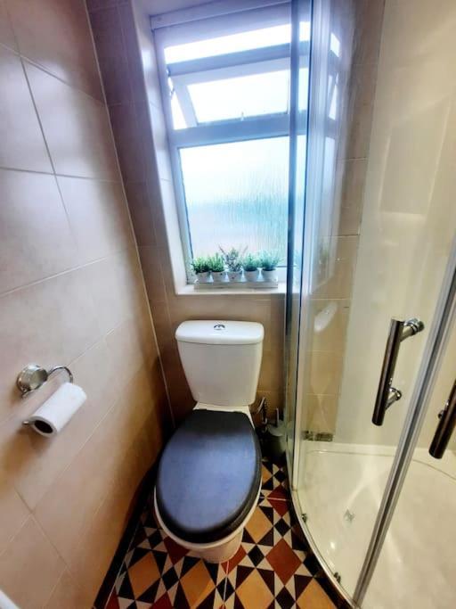 Alross Flat / Private Bathroom Apartment *