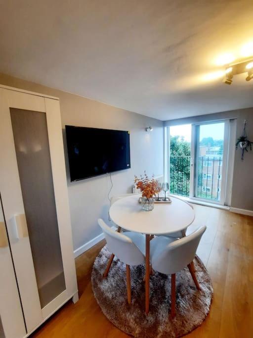 Apartment Alross Flat / Private Bathroom